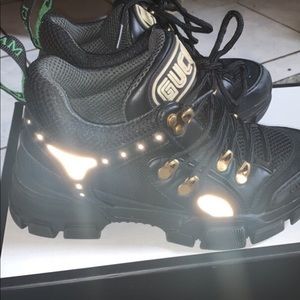 Gucci Sneakers dustbag and box included